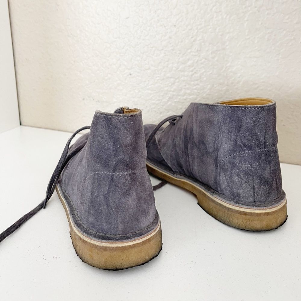 Clarks Women’s Chukka Dessert boots Boots in gray suede. 7.5 - Picture 8 of 17
